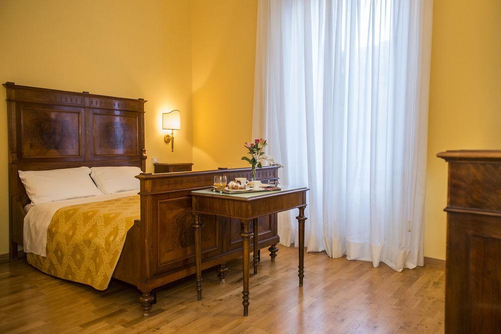 Hotel Vittoria فينْتْسا المظهر الخارجي الصورة
