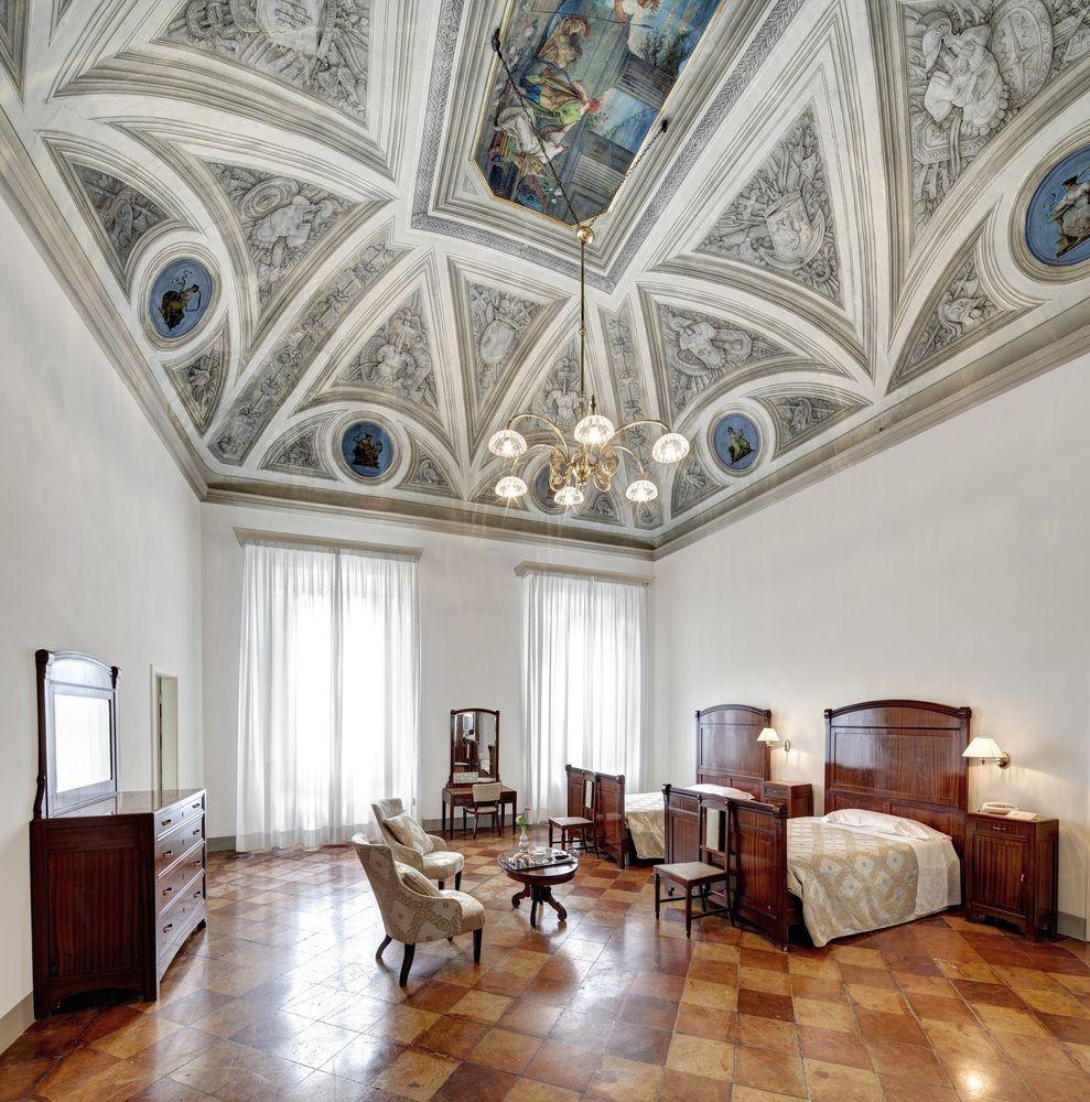 Hotel Vittoria فينْتْسا المظهر الخارجي الصورة