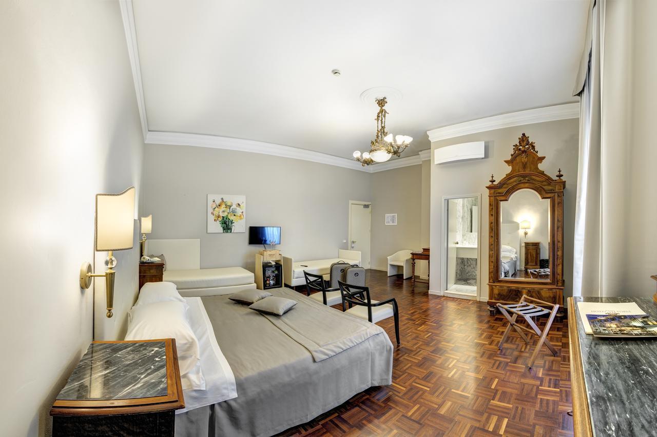 Hotel Vittoria فينْتْسا المظهر الخارجي الصورة