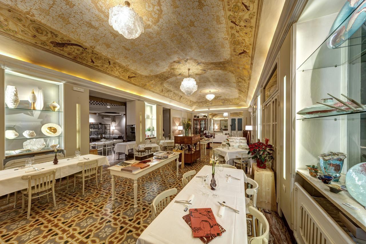 Hotel Vittoria فينْتْسا المظهر الخارجي الصورة