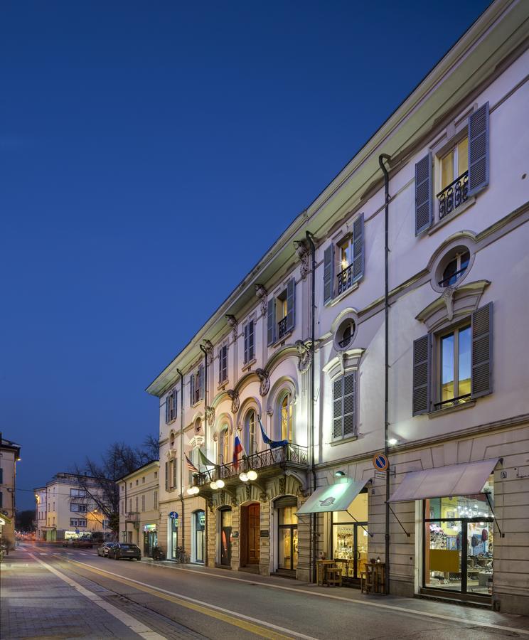 Hotel Vittoria فينْتْسا المظهر الخارجي الصورة