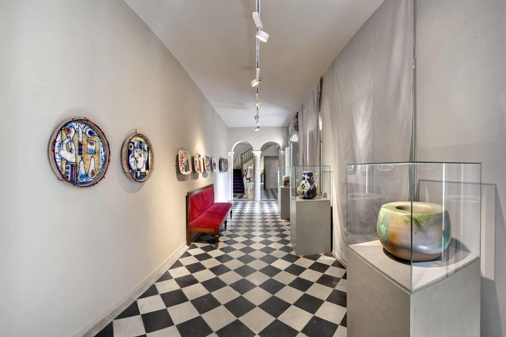 Hotel Vittoria فينْتْسا المظهر الخارجي الصورة