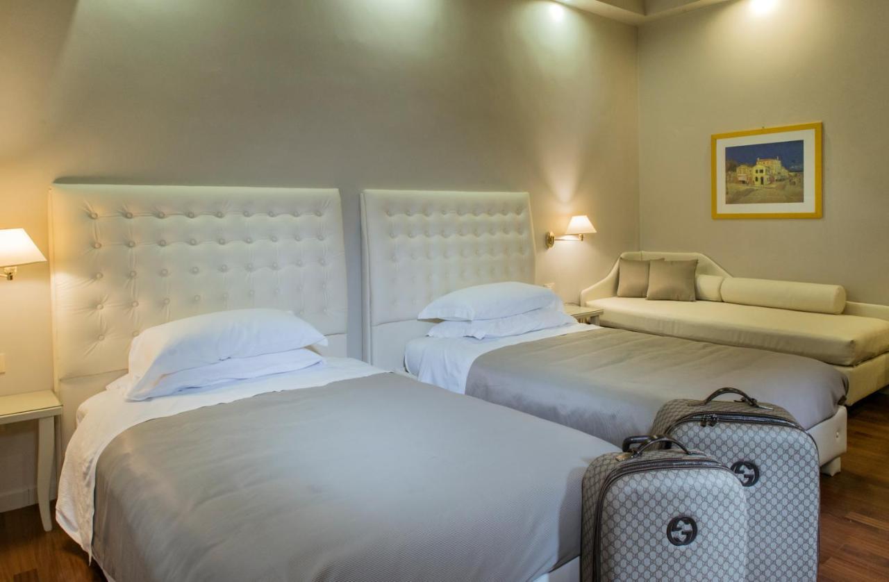 Hotel Vittoria فينْتْسا المظهر الخارجي الصورة